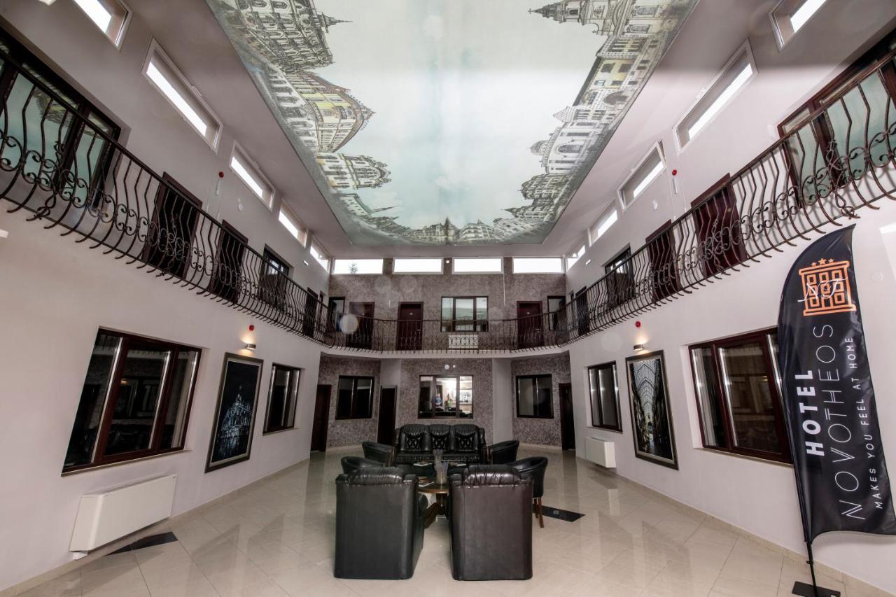 Hotel Novotheos ออราแด ภายนอก รูปภาพ