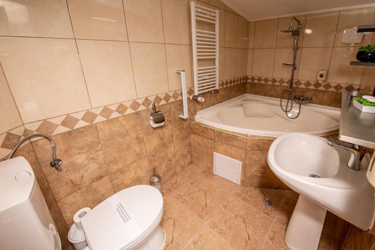 Hotel Novotheos ออราแด ภายนอก รูปภาพ
